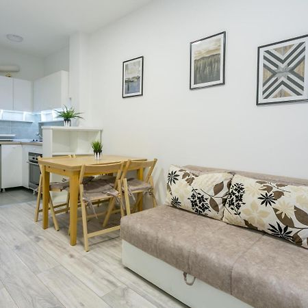 Belgrade Renting Down Apartment Eksteriør bilde