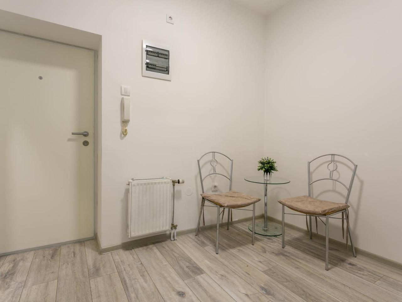 Belgrade Renting Down Apartment Eksteriør bilde