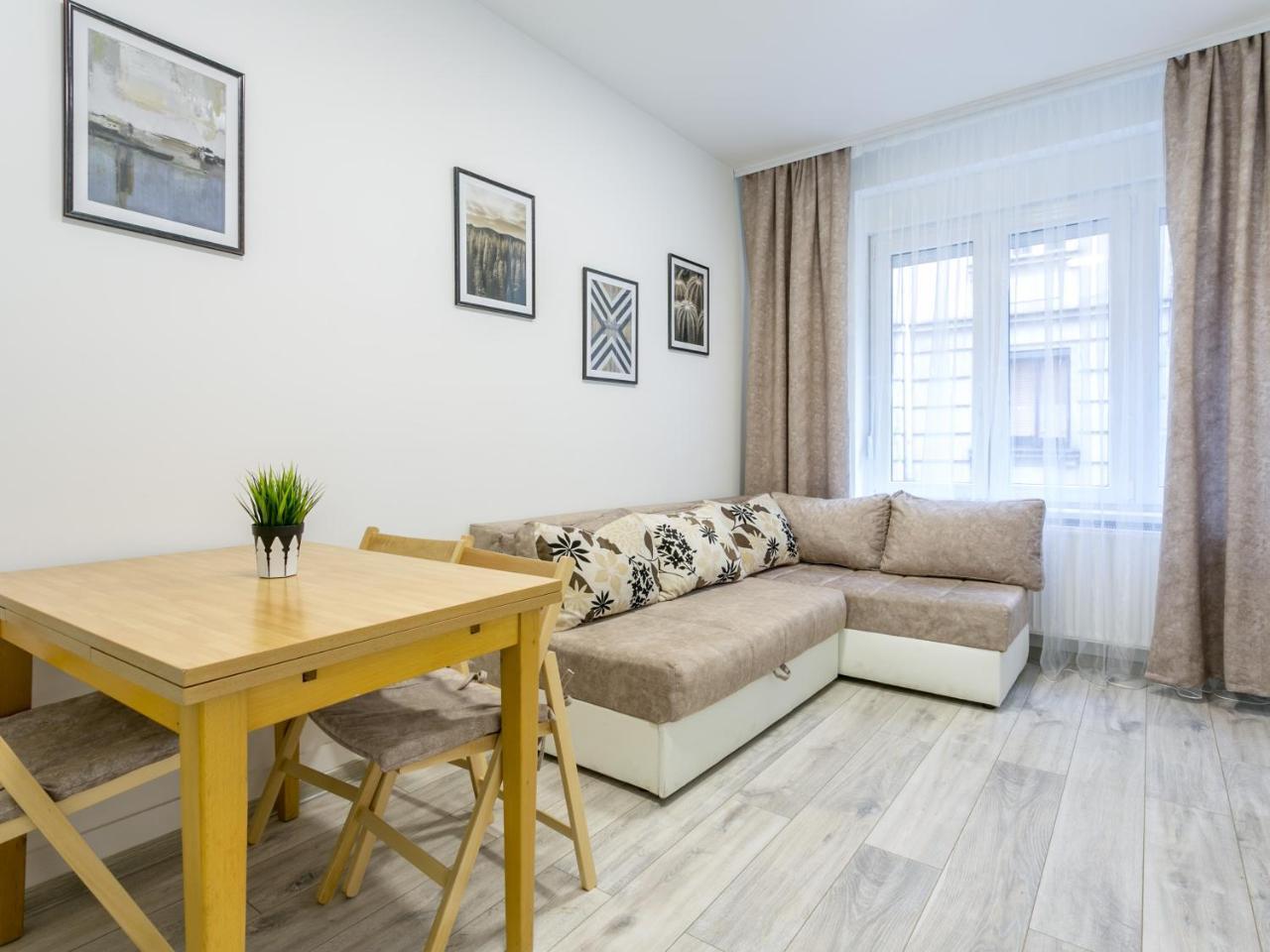 Belgrade Renting Down Apartment Eksteriør bilde