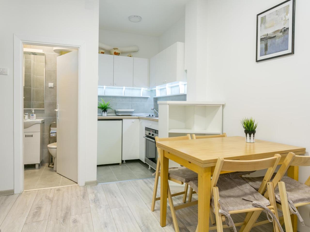 Belgrade Renting Down Apartment Eksteriør bilde